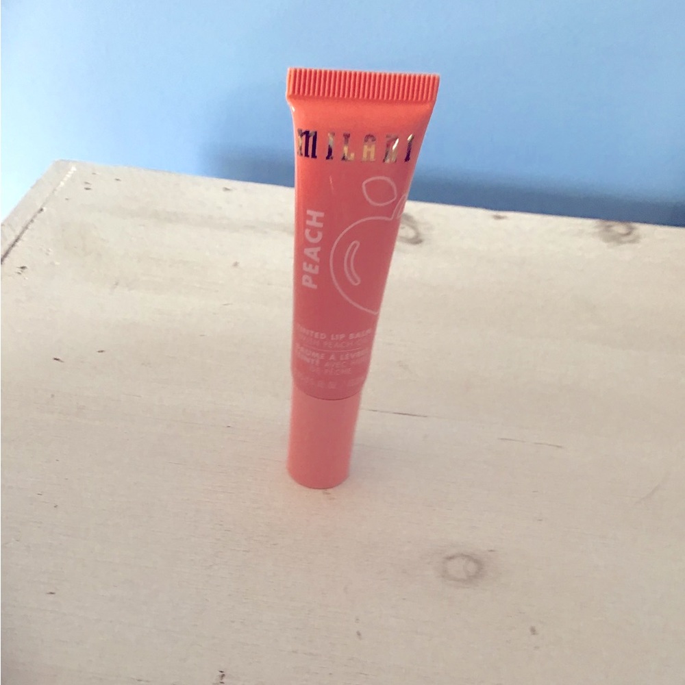 Milani Tinted lip balm Peach 🍑 new
